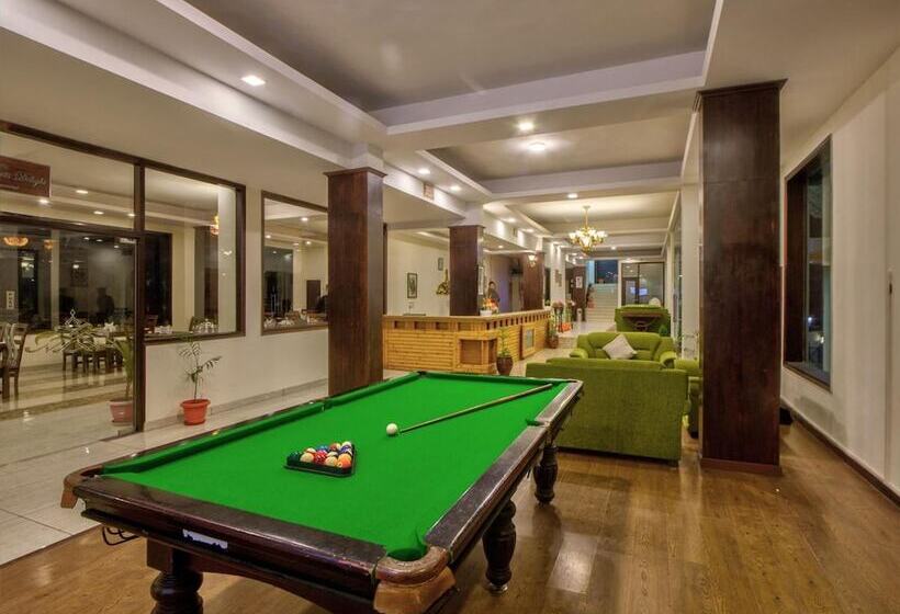 酒店 Katoch Grand By Vivaan