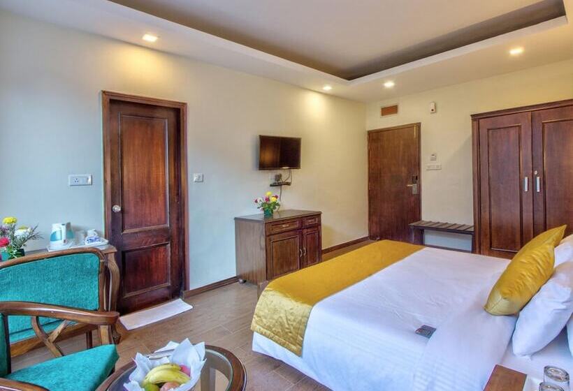 酒店 Katoch Grand By Vivaan