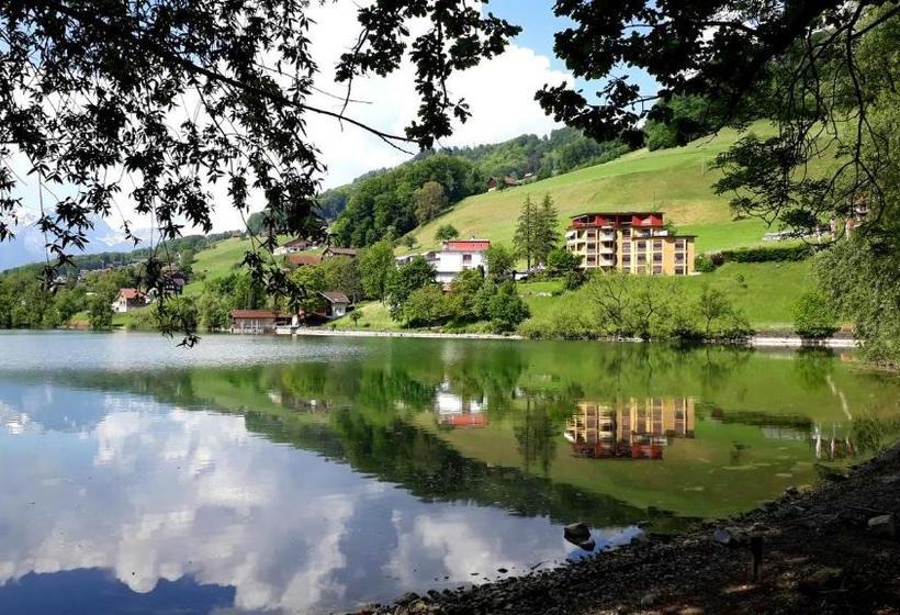 Отель Kurhaus Am Sarnersee