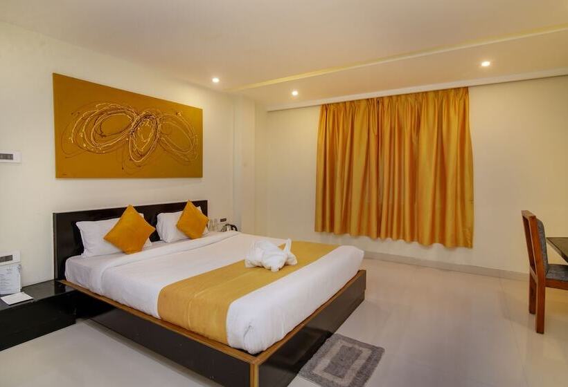 ホテル Muscatel Yavachi   400 Mts From Mg Marg