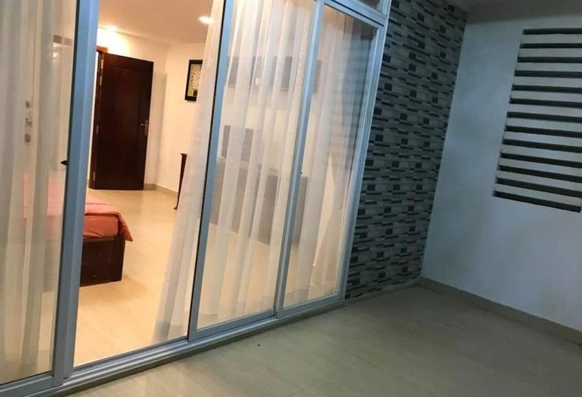 בית מלון כפרי Ny Ka Smy