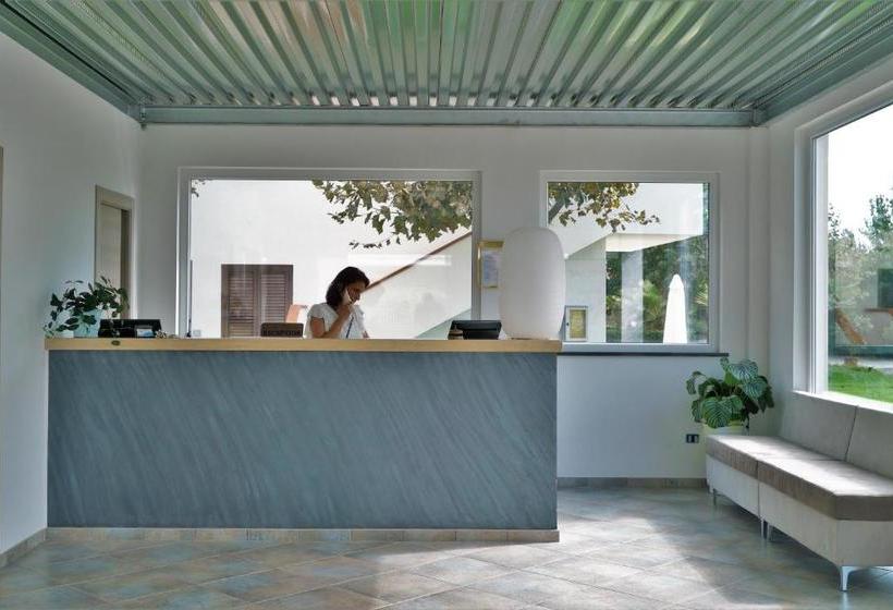 Primavera Club   Hotel Residence