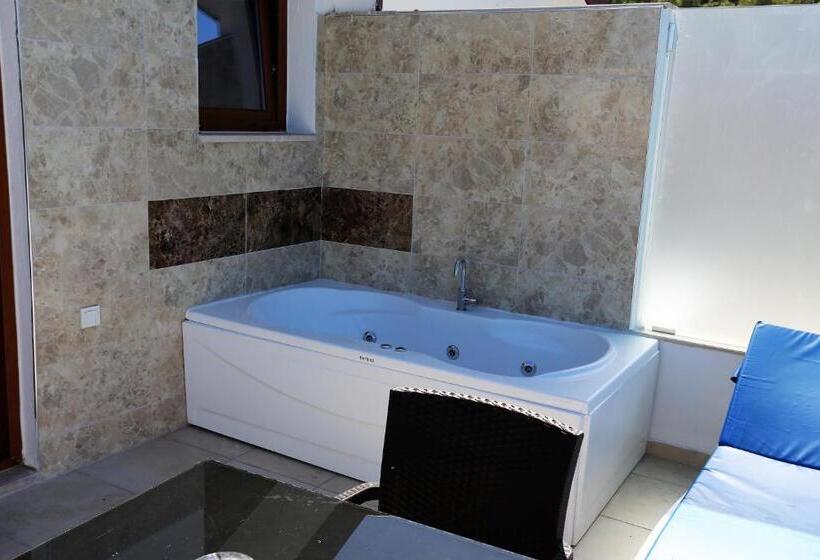 Отель Cennet Life