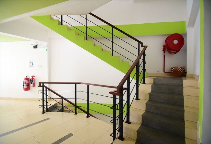 Отель Thilhara Days Inn