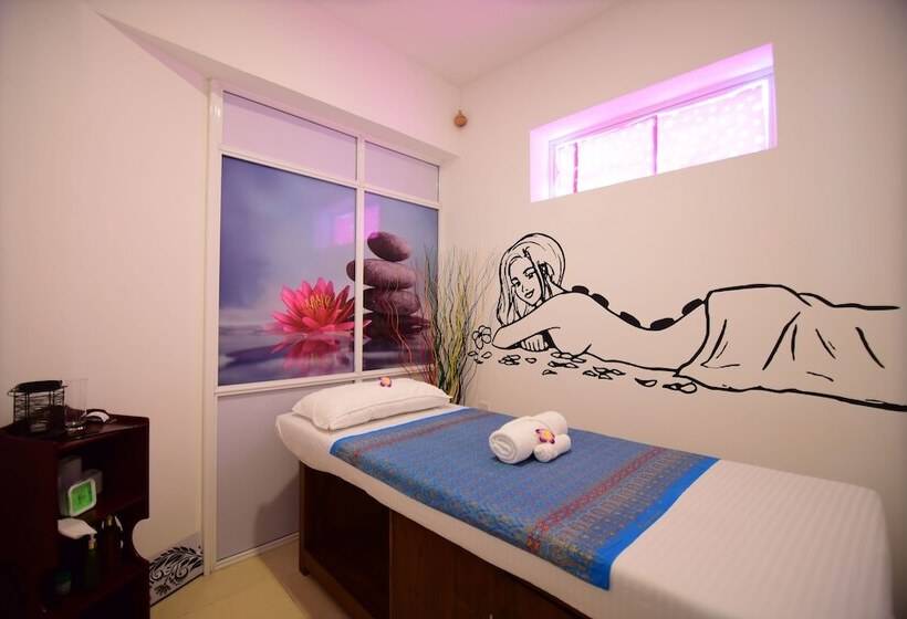 Отель Thilhara Days Inn