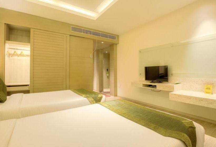 בית מלון כפרי Grand Bhabendra Alay