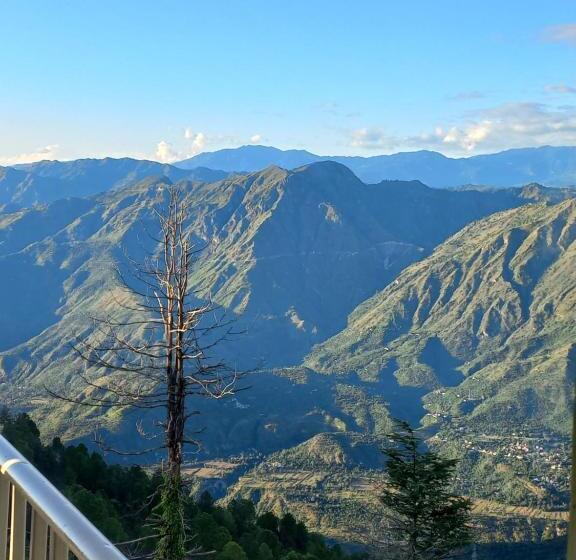 هتل Trimurti Pine Valley Resort