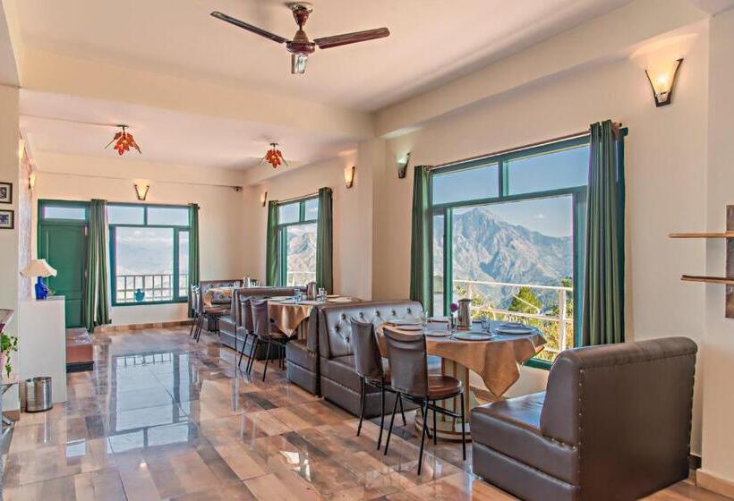 هتل Trimurti Pine Valley Resort