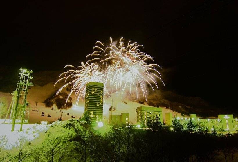 בית מלון כפרי Utopia Naeba