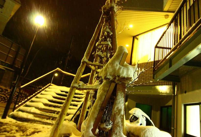 בית מלון כפרי Utopia Naeba