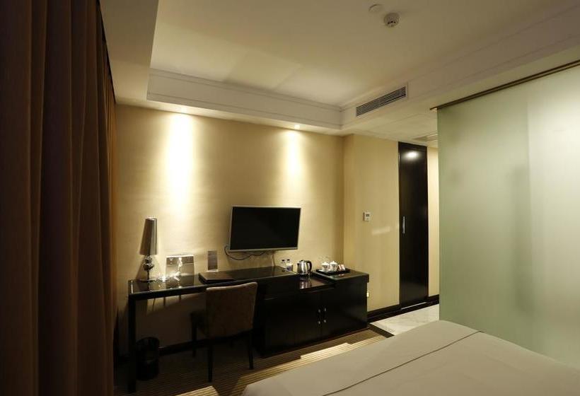 فندق Zhanjiang Jiali International