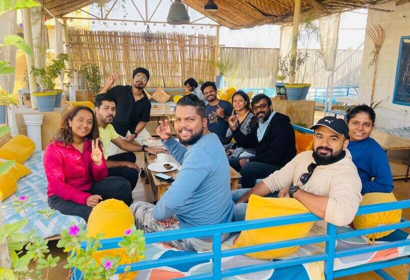 Jaisalmer Hostel Crowd