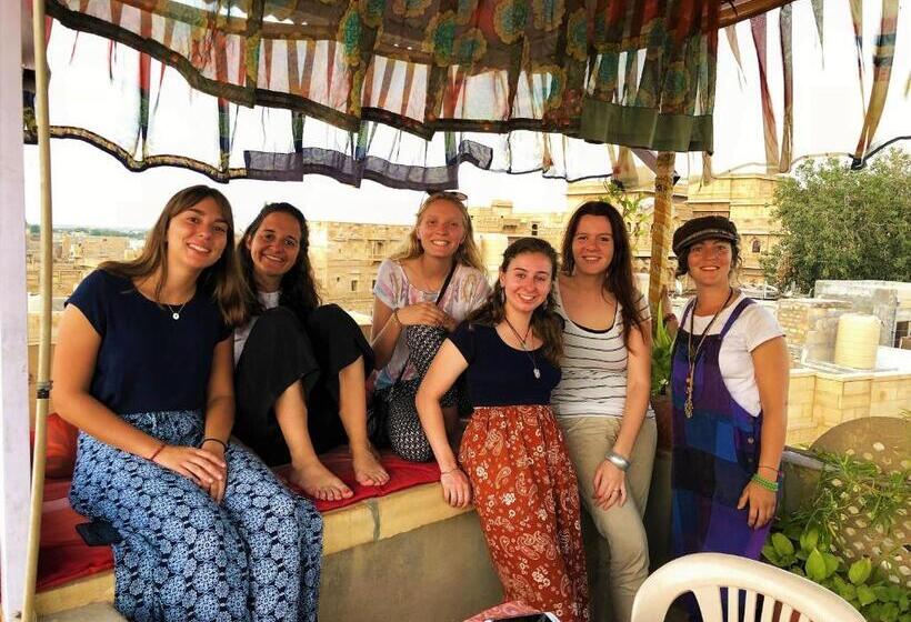 Jaisalmer Hostel Crowd