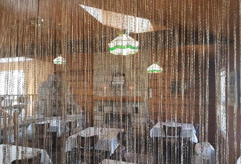 فندق على الطريق The Spirit Rock Outpost & Lodge