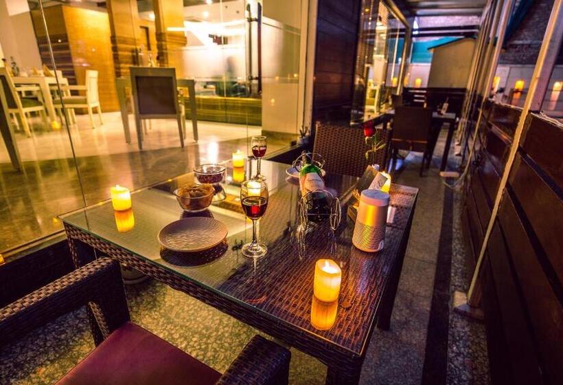 Rosewood Apartment Hotel, Gurgaon