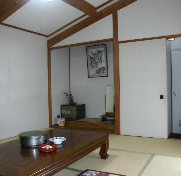 Рёкан 伊藤屋