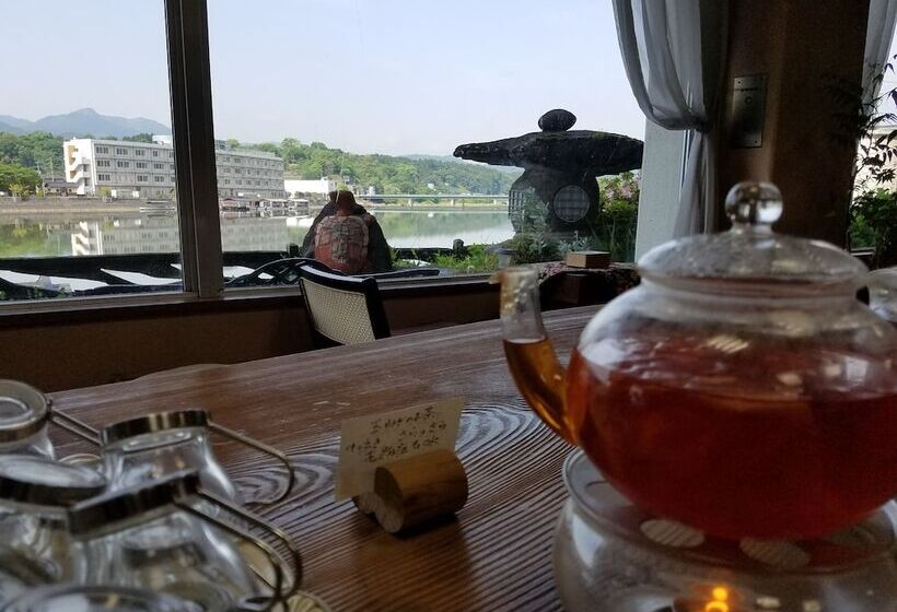 Рёкан Hita Onsen Kizantei