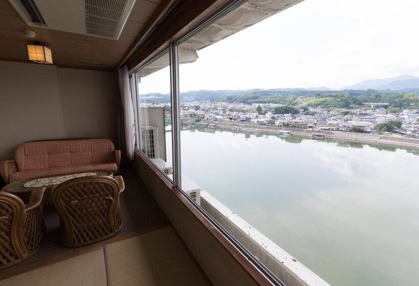 Рёкан Hita Onsen Kizantei