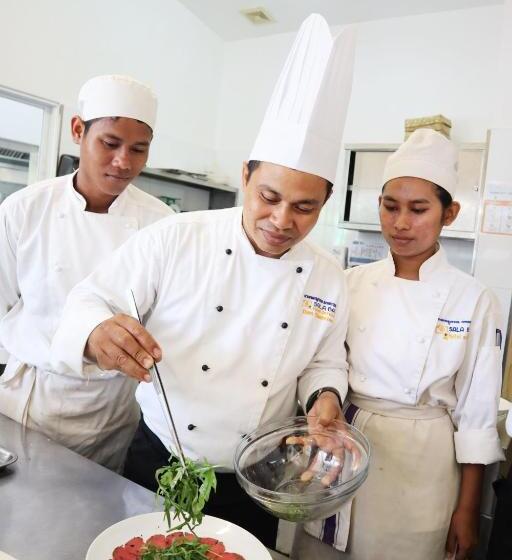 Sala Baï Hotel & Restaurant School