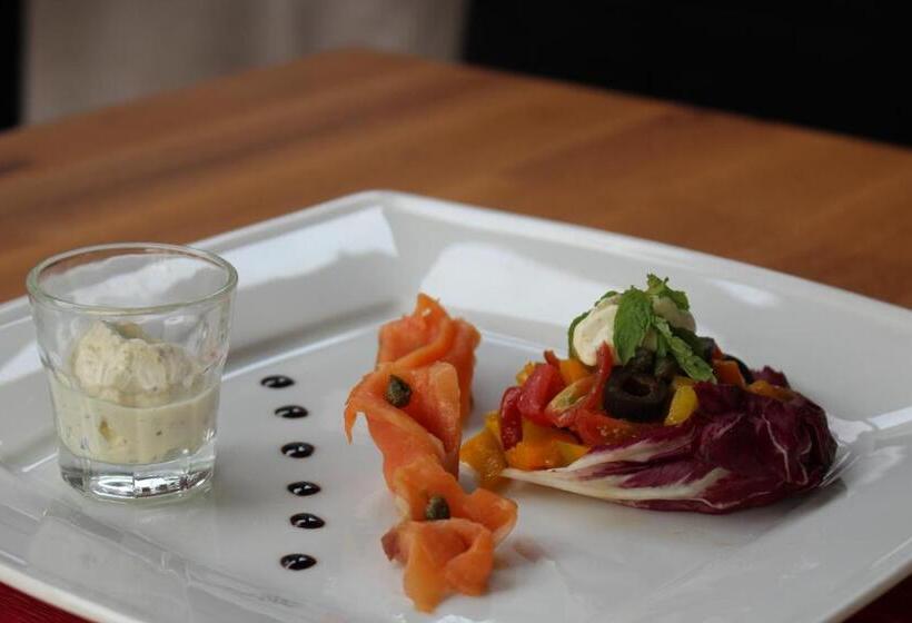 Sala Baï Hotel & Restaurant School