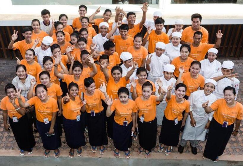 Sala Baï Hotel & Restaurant School