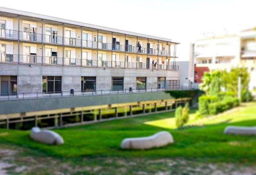 호스텔 Apartaments Turístics Residencia Vila Nova