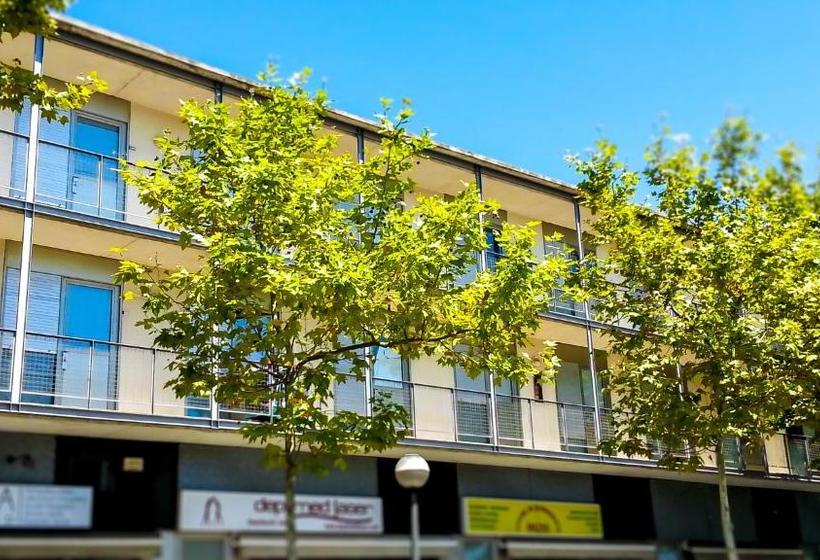 호스텔 Apartaments Turístics Residencia Vila Nova