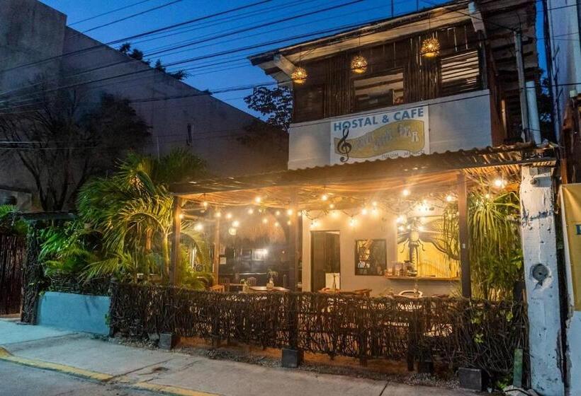 هاستل Hostal Cha Cha Cha