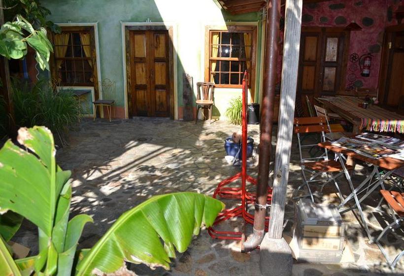 ユースホステル El Porvenir