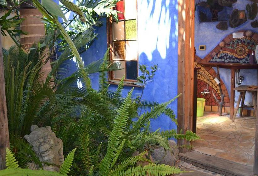 ユースホステル El Porvenir