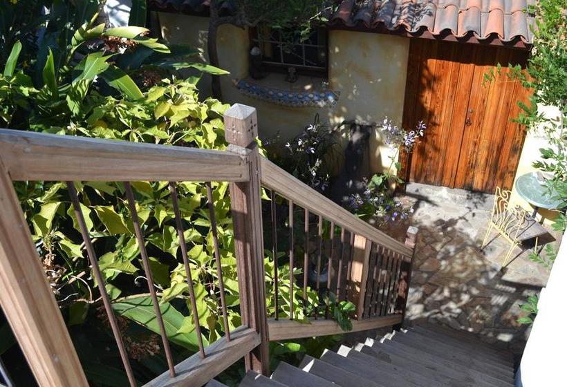 ユースホステル El Porvenir