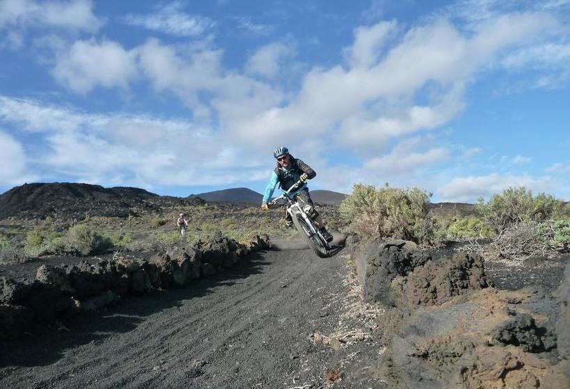 ユースホステル El Porvenir