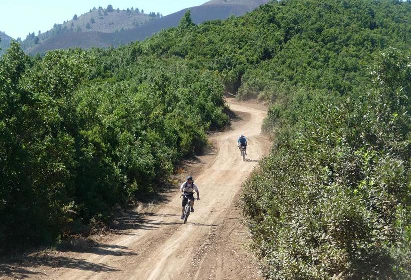 ユースホステル El Porvenir