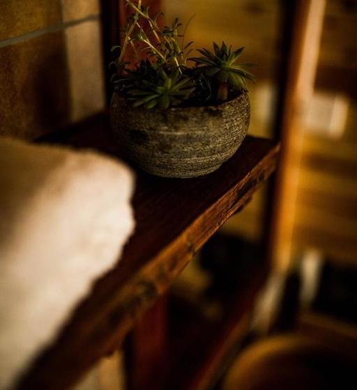 Общежитие Jha Lam Gang Inn