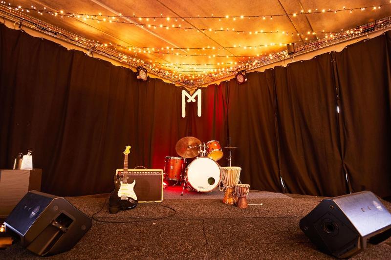 هاستل Midgard Base Camp