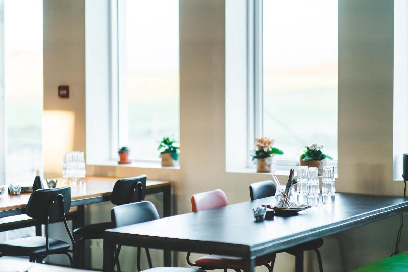 هاستل Midgard Base Camp