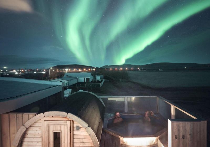 هاستل Midgard Base Camp