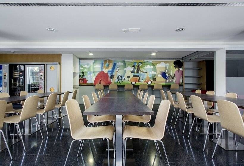 호스텔 Residencia Universitaria Roberto De Nobili