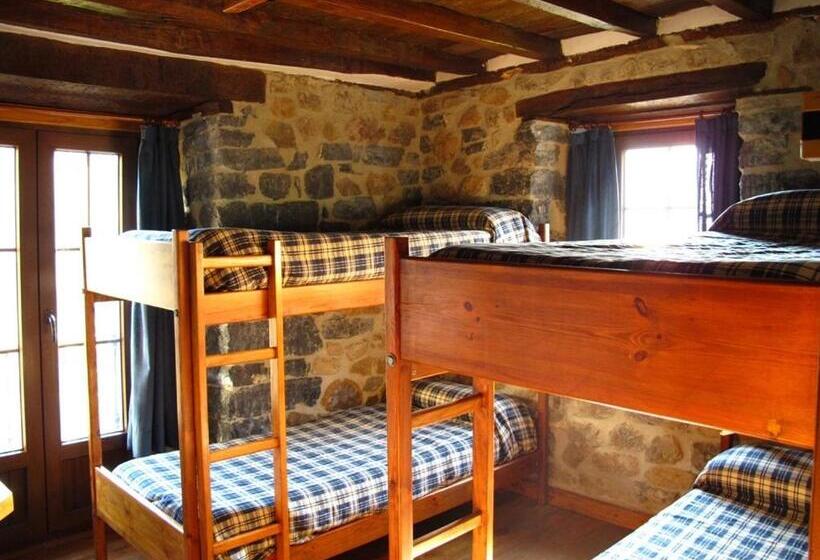 Albergue Turístico Valdebaró