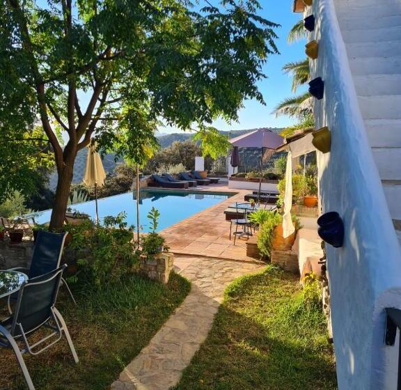 مبيت وإفطار Cortijo La Haza