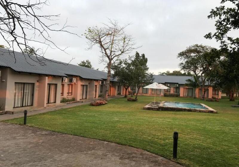 Bed and Breakfast Hamiltons Lodge & Restaurant