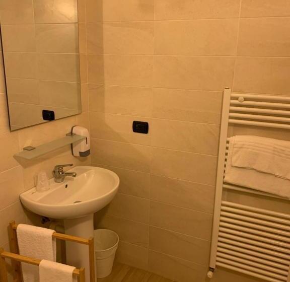 住宿加早餐  La Viscontina