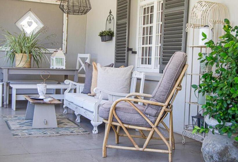 مبيت وإفطار Madeliefie Guest Accommodation