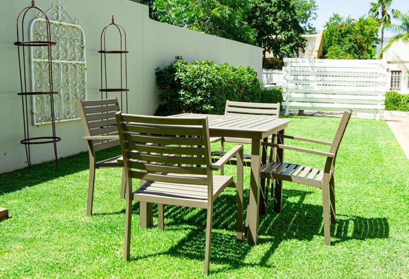 مبيت وإفطار Madeliefie Guest Accommodation