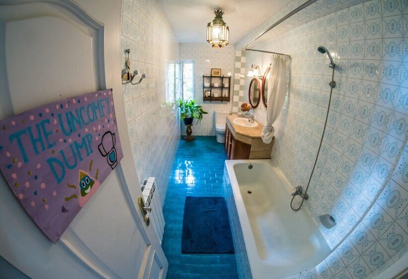 مبيت وإفطار Surf Camp San Sebastian Partyhostel