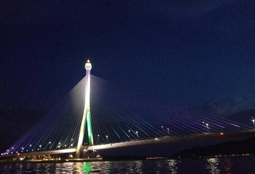 تختخواب و صبحانه Villa Dadap