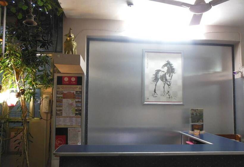 בית מלון כפרי Collection O Konark Palace