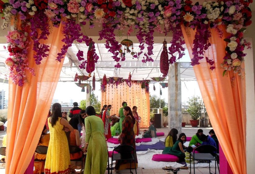 בית מלון כפרי Collection O Konark Palace