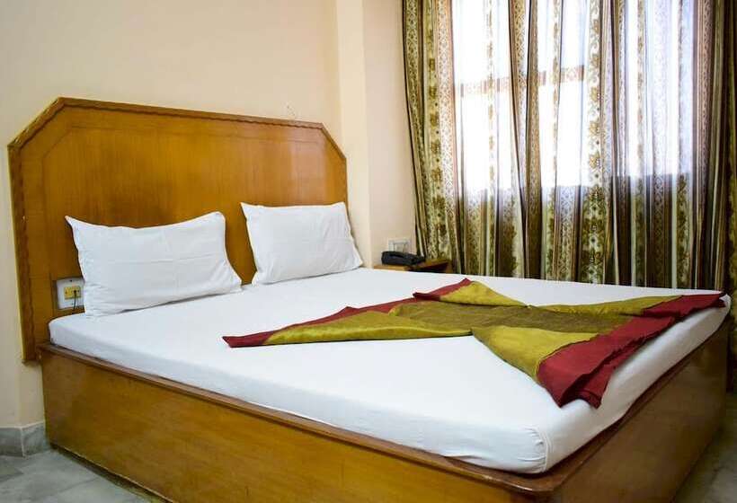 בית מלון כפרי Collection O Konark Palace