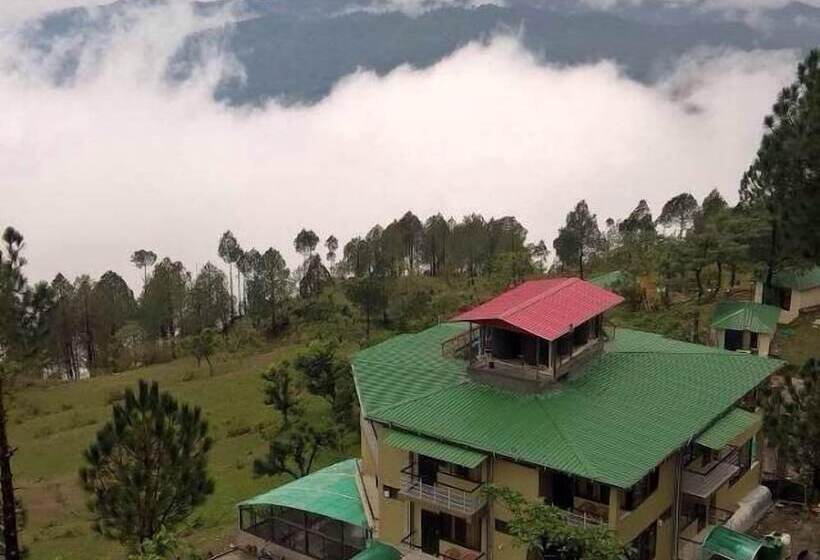 Corbett Hill Resorts  By Opensky, Lansdowne